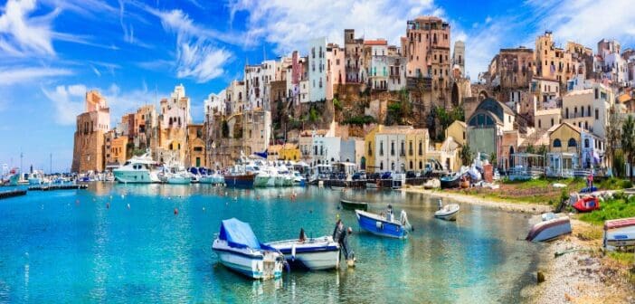 Aproape POMANA! 729 euro pentru o vacanta de 7 zile prin Barcelona, Ibiza, Sicilia si sudul Frantei cu transport, cazare si toate mesele incluse, doar 729 euro/p!