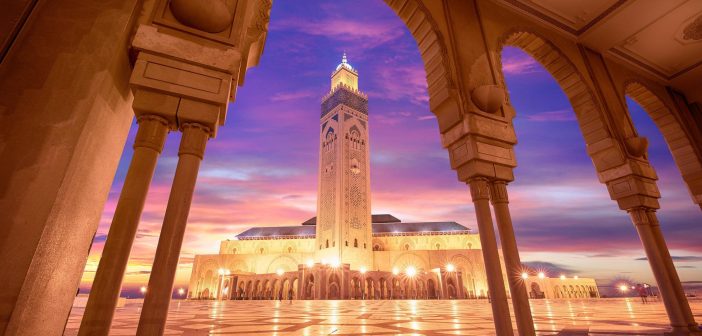 E aproape POMANA! 857 euro pentru o vacanta de 12 zile prin Barcelona, Tanger, Casablanca, Gibraltar, Costa Del Sol, Alicante si sudul Frantei, cu transport, cazare si mese incluse! Pretul include zboruri, transport, cazare si toate mesele)